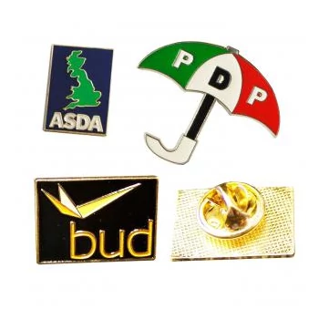 Fém kitűző - vert