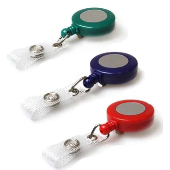 Gazdaságos kihúzható műanyag passz- és kulcstartó jojó