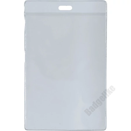 ID0012 - Passztartó puha műanyagból, álló formátumú - befogadó kártyaméret: 92x135mm.